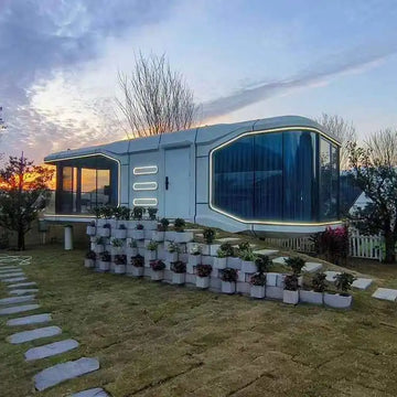 Luxury Space Capsule Container House for Resort and Camp